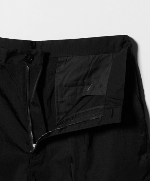 UNITED ARROWS & SONS(ユナイテッドアローズアンドサンズ)の「<UNITED ARROWS & SONS> CARGO SHORTS/ショーツ(その他パンツ・メンズ・オリーブ/ブラック・S/M/L/XL)」の4枚目の写真
