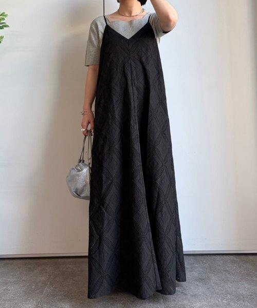 Jena espace merveilleux(ジェナ エスパスメルヴェイユ)の「パッチワーク風レースワンピ(ワンピース・レディース・ブラック/アイボリー・FREE)」の2枚目の写真