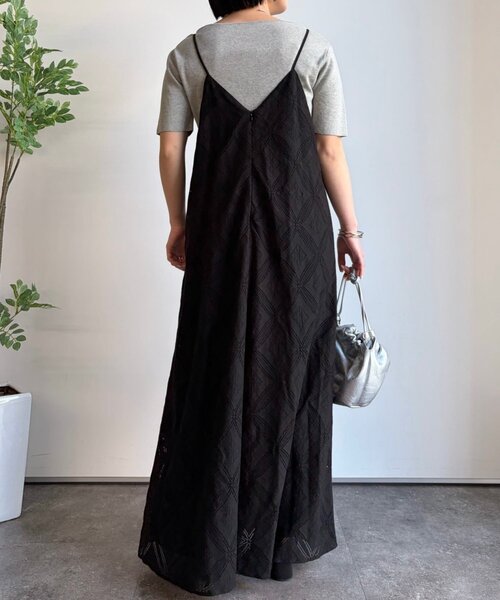 Jena espace merveilleux(ジェナ エスパスメルヴェイユ)の「パッチワーク風レースワンピ(ワンピース・レディース・ブラック/アイボリー・FREE)」の14枚目の写真