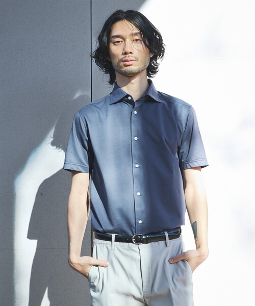 ABAHOUSE GRAY(アバハウスグレイ)の「【ON/OFF兼用】シルキー マイクロカノコ 半袖シャツ(シャツ/ブラウス・メンズ・ホワイト/サックスブルー/グレイッシュベージュ/グレイッシュブルー・44/46/48/50)」の6枚目の写真