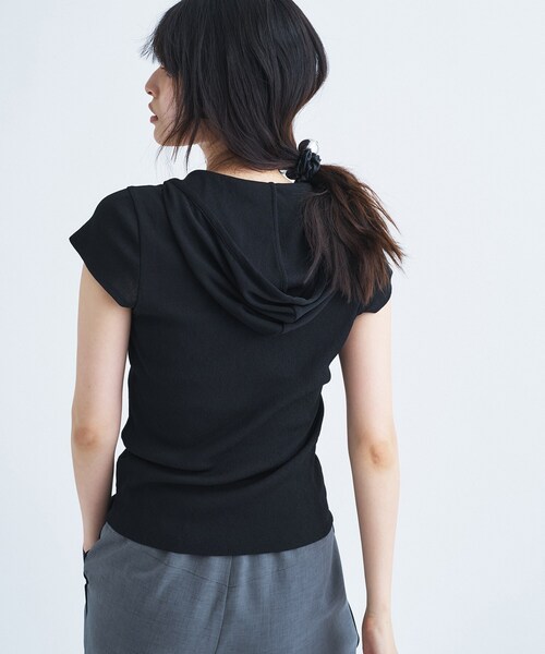CODE A(コードエー)の「soft button hood tee(Tシャツ/カットソー・レディース・オフホワイト/ライトグリーン/ブラック・00)」の7枚目の写真