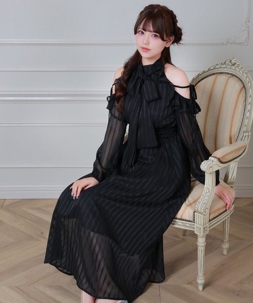 Anely(アネリー)の「ストライプ ボウタイ リボン オープン ショルダー ワンピース(ワンピース・レディース・ブラック/ホワイト/ベージュ・FREE)」の8枚目の写真