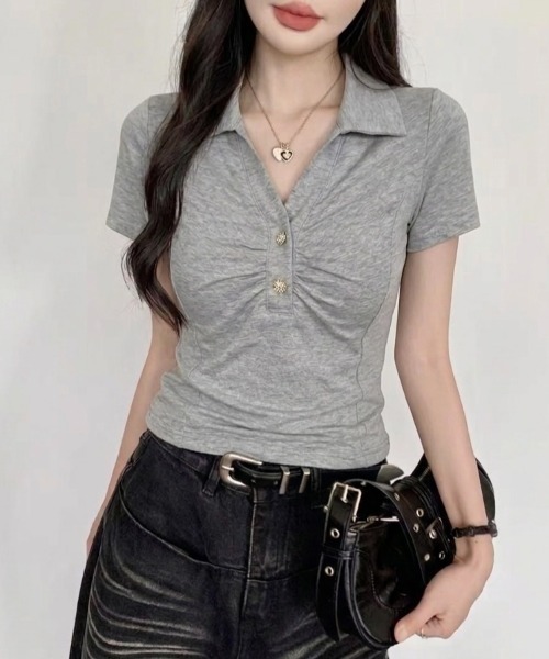 LADY LIKE(レディライク)の「【春夏新作】胸ギャザーメタルボタン半袖トップス(Tシャツ/カットソー・レディース・グレー/ホワイト/ライトベージュ/ブラック・M)」の1枚目の写真