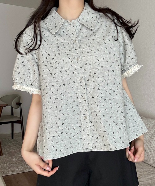 Cham.（チャム）の「花柄コットンブラウス（Tシャツ/カットソー・レディース・グレー/アイボリー・FREE）」の4枚目の写真