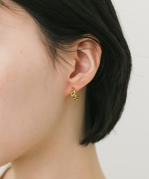 SMELLY(スメリー)の「ステンレスチェーンフープピアス(ピアス(両耳用)・レディース・ゴールド・-)」の6枚目の写真