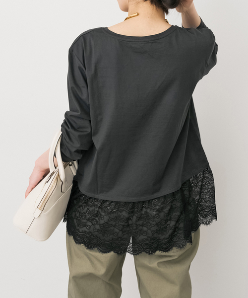 Spick & Span（スピックアンドスパン）の「《追加》レースドッキングレイヤードプルオーバー（Tシャツ/カットソー・レディース・ホワイト/ブラックミックス・FREE）」の16枚目の写真