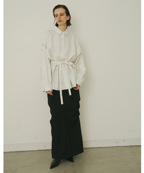 AIC.(エーアイシー)の「2WAYウエストタイピンストライプオーバーシャツ(シャツ/ブラウス・レディース・オフホワイト/ネイビー/チャコールグレー・FREE)」の19枚目の写真