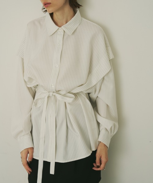 AIC.(エーアイシー)の「2WAYウエストタイピンストライプオーバーシャツ(シャツ/ブラウス・レディース・オフホワイト/ネイビー/チャコールグレー・FREE)」の9枚目の写真