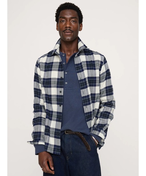 Banana Republic(バナナリパブリック)の「スタンダードフィット ライトウェイト フランネルシャツ(シャツ/ブラウス・メンズ・ブルー系その他/バーガンディー/ネイビー/ライトブルー/ベージュ/ブラウン・S/M/L/XL)」の5枚目の写真