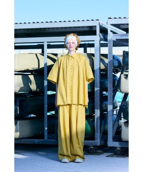 nagonstans（ナゴンスタンス）の「volume shirt（シャツ/ブラウス・レディース・キャメル/ホワイト・MEDIUM）」の4枚目の写真
