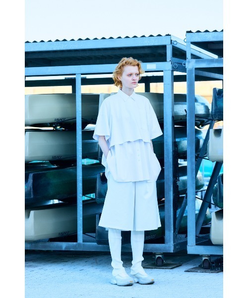 nagonstans（ナゴンスタンス）の「volume shirt（シャツ/ブラウス・レディース・キャメル/ホワイト・MEDIUM）」の9枚目の写真