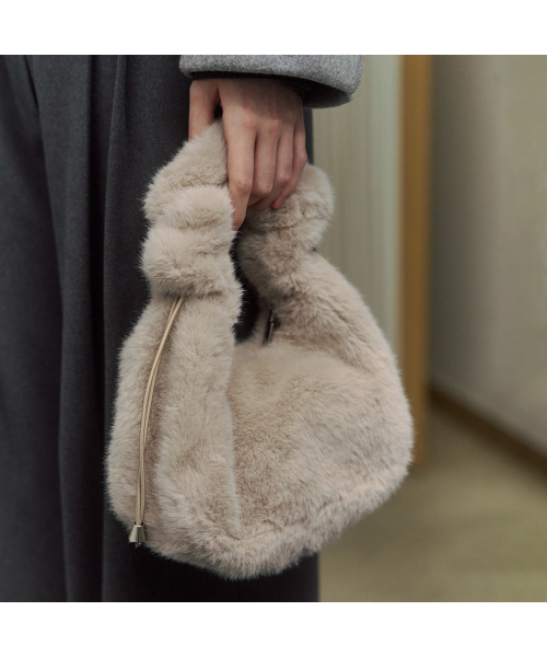 LAP（ラップ）の「POPPING FUR SHOULDER BAG AR7ABA02（トートバッグ・レディース・イエロー/グレイッシュベージュ/アイボリー・FREE）」の7枚目の写真