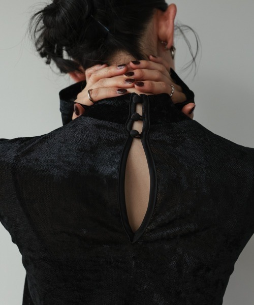 Callarus（カラルス）の「前後２WAYシアーベロアトップス［Callarus］（シャツ/ブラウス・レディース・ブラック・LL/L/M/S/3L）」の12枚目の写真