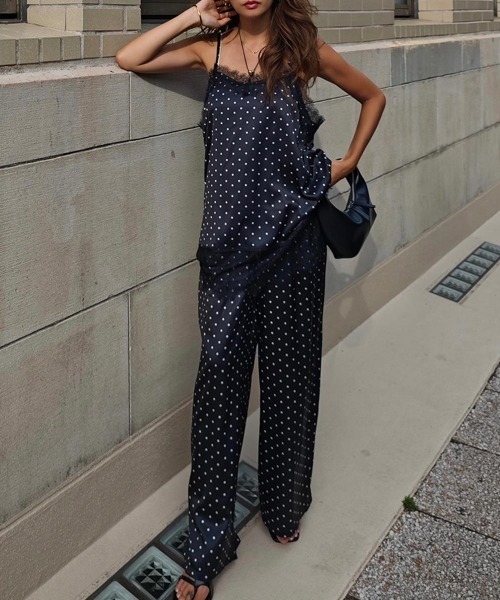 esutoreja(エストレジャ)の「ドットサテンイージーパンツ(その他パンツ・レディース・ホワイト・FREE)」の10枚目の写真