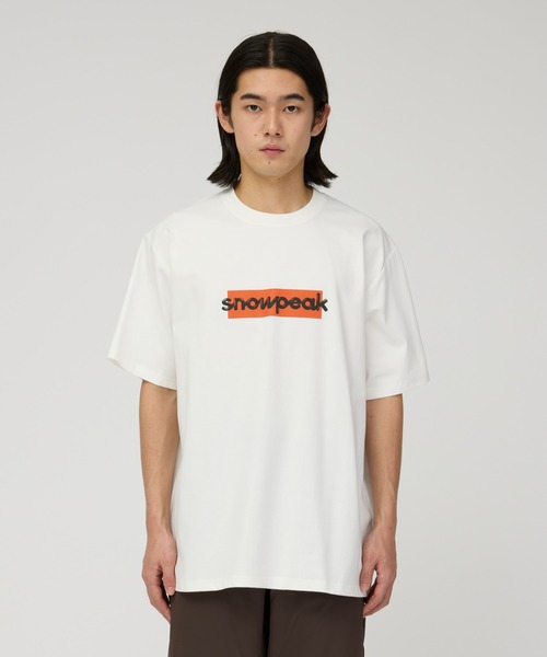 Snow Peak(スノーピーク)の「Snow Peak / SP Reflective Typography T-Shirt リフレクティブ・タイポグラフィ Tシャツ(Tシャツ/カットソー・メンズ・チャコール/オフホワイト/パープル・S/M/L/XL)」の2枚目の写真