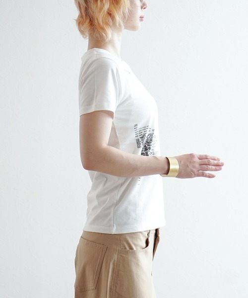 e-zakkamania stores（イーザッカマニアストアーズ）の「ランダムグラフィックプリント クルーネックTシャツ（Tシャツ/カットソー・レディース・オフホワイト・フリー）」の12枚目の写真
