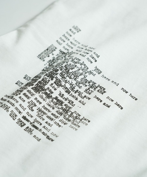 e-zakkamania stores（イーザッカマニアストアーズ）の「ランダムグラフィックプリント クルーネックTシャツ（Tシャツ/カットソー・レディース・オフホワイト・フリー）」の15枚目の写真