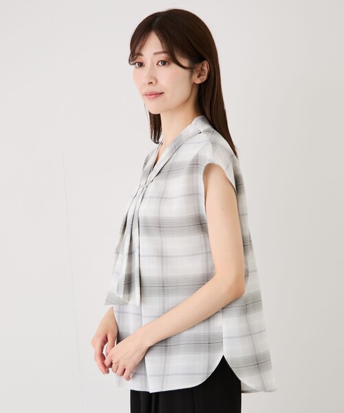 Jayro(ジャイロ)の「2WAYフロントバータイブラウス(シャツ/ブラウス・レディース・ネイビー/ブルー系その他5/ホワイト系その他/グレー系その他・M)」の6枚目の写真