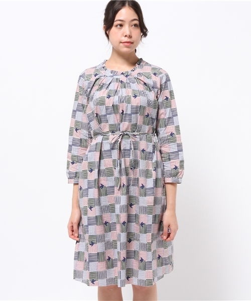 POU DOU DOU（プードゥドゥ）の「カゴバードプリントスモックワンピース（ワンピース・レディース・ネイビー/グレー・3）」の3枚目の写真