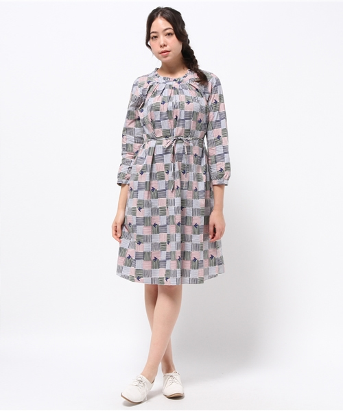 POU DOU DOU（プードゥドゥ）の「カゴバードプリントスモックワンピース（ワンピース・レディース・ネイビー/グレー・3）」の11枚目の写真