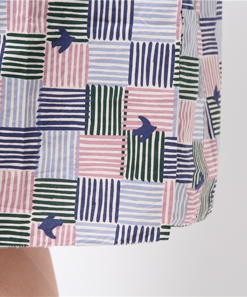 POU DOU DOU（プードゥドゥ）の「カゴバードプリントスモックワンピース（ワンピース・レディース・ネイビー/グレー・3）」の5枚目の写真