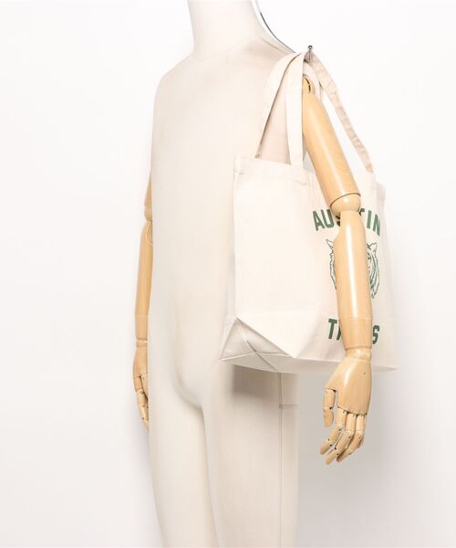 Ol' Basics(オールベーシックス)の「Ol' Basics(オール・ベーシックス) トートバッグ キャンバス タイガーイラスト カレッジ ロゴ プリント 鞄 BAG アメカジ メンズ レディース ユニセックス MLサイズ(トートバッグ・レディース・ベージュ系1/ベージュ系2・FREE)」の7枚目の写真