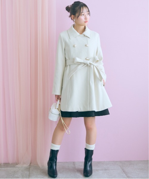 marun(マルン)の「<大きいサイズ>フェイクファー付Aラインコート marun(テーラードジャケット・レディース・アイボリー/チャコールグレー・5L/4L/3L/LL/L)」の6枚目の写真