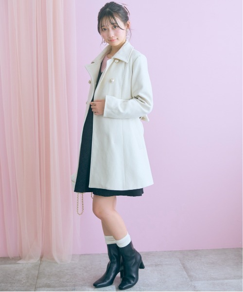 marun(マルン)の「<大きいサイズ>フェイクファー付Aラインコート marun(テーラードジャケット・レディース・アイボリー/チャコールグレー・5L/4L/3L/LL/L)」の7枚目の写真