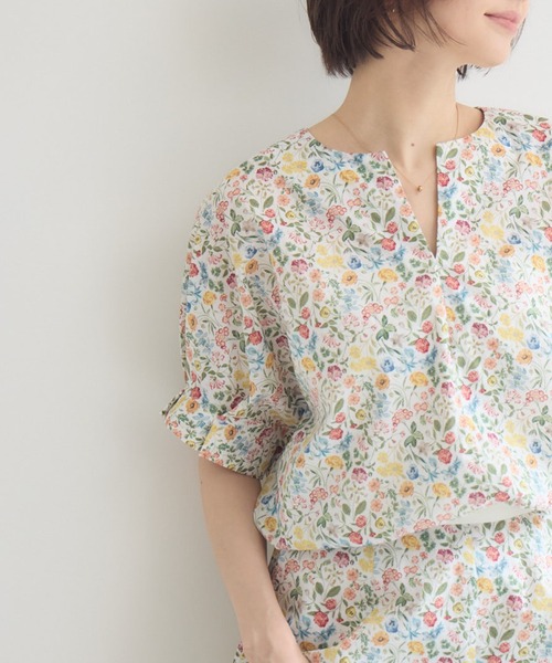 KATHARINE ROSS(キャサリンロス)の「【日本製】 LIBERTY FABRICS タックスリーブブラウス(シャツ/ブラウス・レディース・グリーン/オフホワイト/ピンク/ブルー/パープル/フューシャピンク・FREE)」の1枚目の写真