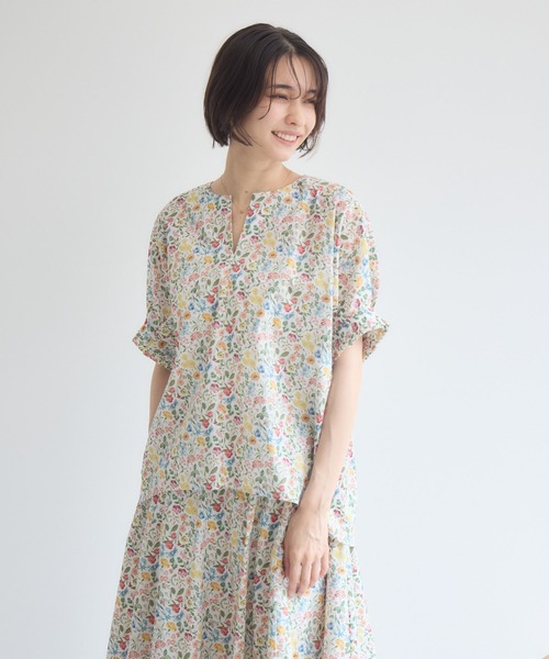 KATHARINE ROSS(キャサリンロス)の「【日本製】 LIBERTY FABRICS タックスリーブブラウス(シャツ/ブラウス・レディース・グリーン/オフホワイト/ピンク/ブルー/パープル/フューシャピンク・FREE)」の7枚目の写真