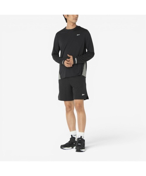 Reebok(リーボック)の「ロングスリーブ ベクター Tシャツ(Tシャツ/カットソー・メンズ・ブラック・LARGE/MEDIUM/SMALL/X-LARGE)」の4枚目の写真