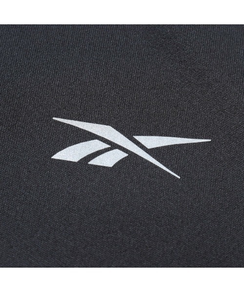 Reebok(リーボック)の「ロングスリーブ ベクター Tシャツ(Tシャツ/カットソー・メンズ・ブラック・LARGE/MEDIUM/SMALL/X-LARGE)」の6枚目の写真