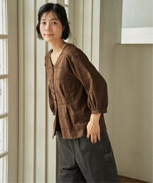 パッチワーク風刺繍ブラウス