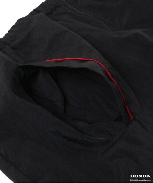 BREEZE(ブリーズ)の「【リンク】Honda 大人シャカシャカレーシングジャケット(ナイロンジャケット・メンズ・ブラック/レインボー・LARGE/MEDIUM)」の9枚目の写真