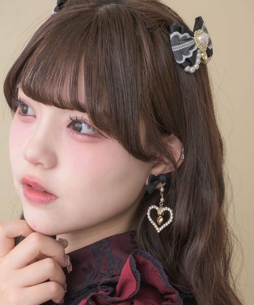 ROJITA(ロジータ)の「ハートビジューリボンイヤリング(イヤリング・レディース・ホワイト/ブラック/ピンク・FREE)」の10枚目の写真
