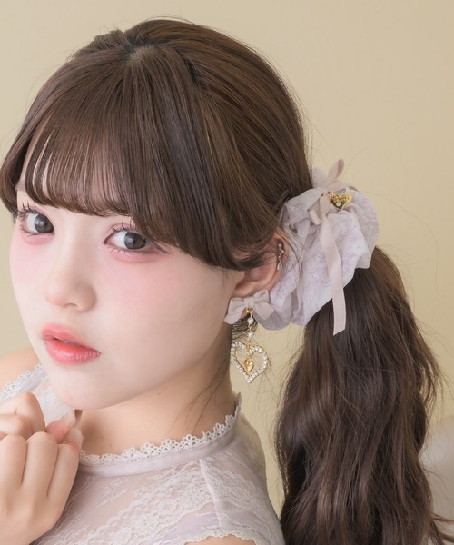 ROJITA(ロジータ)の「ハートビジューリボンイヤリング(イヤリング・レディース・ホワイト/ブラック/ピンク・FREE)」の18枚目の写真