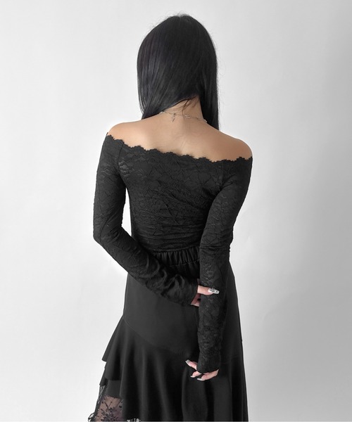 LVEU.(ラブユ.)の「【LVEU.】レースオフショルダートップス / トップス カットソー ストレッチ 長袖 オフショル オフショルダー レース 花柄 総レース 透け感 きれいめ カップ付き レイヤード ホワイト ブラック(Tシャツ/カットソー・レディース・ブラック/ホワイト・FREE)」の19枚目の写真