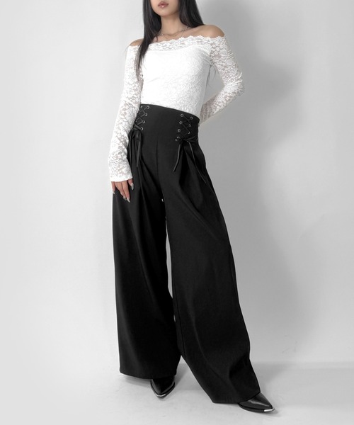 LVEU.(ラブユ.)の「【LVEU.】レースオフショルダートップス / トップス カットソー ストレッチ 長袖 オフショル オフショルダー レース 花柄 総レース 透け感 きれいめ カップ付き レイヤード ホワイト ブラック(Tシャツ/カットソー・レディース・ブラック/ホワイト・FREE)」の21枚目の写真