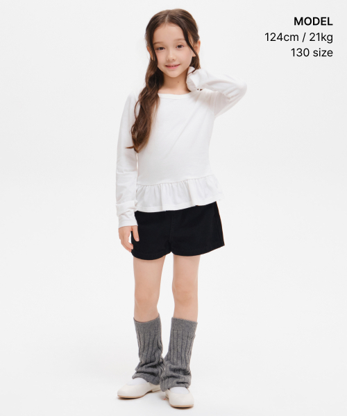 MUSINSA STANDARD KIDS（ムシンサスタンダードキッズ）の「ガールズマイクロデニムショーツ[ブラック]（その他パンツ・レディース・その他・120/130/150/140/160）」の2枚目の写真