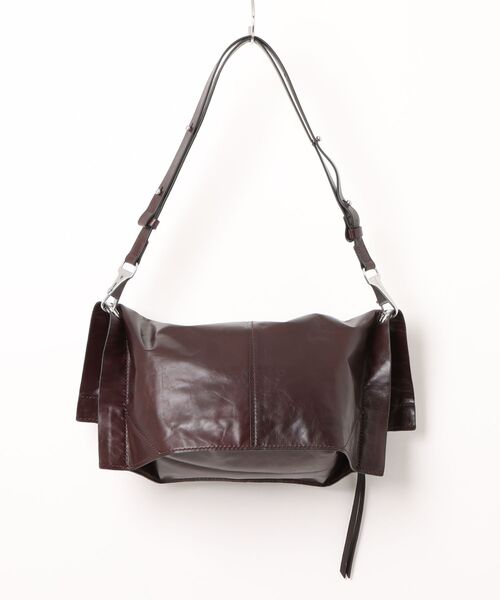 ALLSAINTS(オールセインツ)の「LUTECE SHOULDER BAG | LUTECE ショルダー バッグ(ショルダーバッグ・レディース・バーガンディー・ONE SIZE)」の2枚目の写真