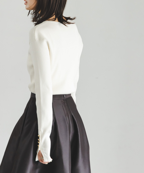 Noble(ノーブル)の「《WEB&日本橋店限定・追加》ボタンディテールタイトリブニット(ニット/セーター・レディース・ブラック/マルチ/ホワイト系その他・FREE)」の17枚目の写真