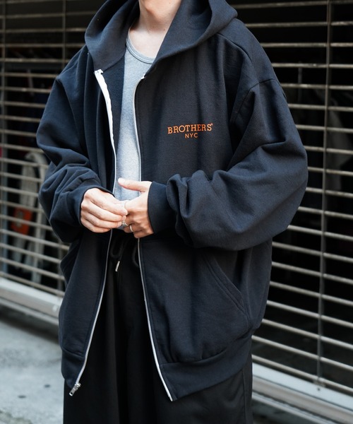 68&brothers(シックスティエイトアンドブラザーズ)の「68&BROTHERS / HE LOGO ZIP UP HOODIE(パーカー・メンズ・ネイビー/ブラック/ライトグレー・MEDIUM/LARGE/X-LARGE)」の5枚目の写真