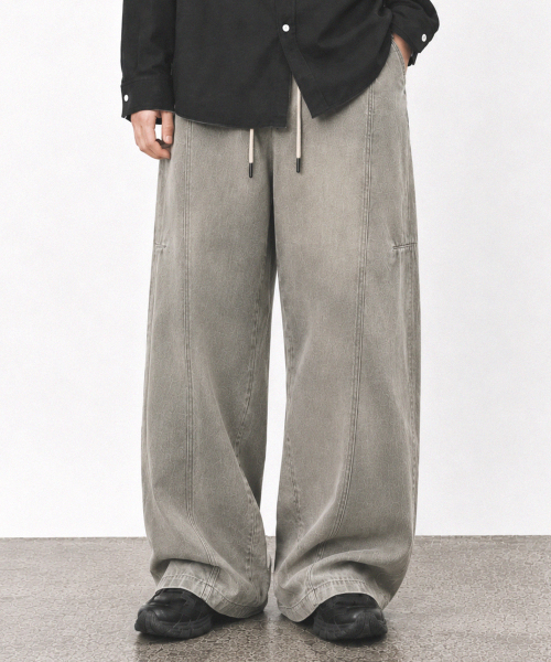 GRAYBLVD(グレイブラバット)の「ラバン ウォッシュドカーブドパンツ (グレー)(その他パンツ・メンズ・その他・MEDIUM/LARGE/X-LARGE)」の1枚目の写真