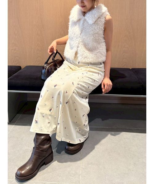 LILY BROWN(リリーブラウン)の「ベロア刺繍ワンピース(ワンピース・レディース・ブルー/ブラック/アイボリー・F)」の20枚目の写真