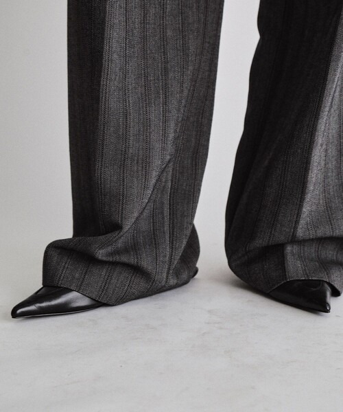 ADAM ET ROPE'(アダムエロペ)の「【EMOELLE】loafer pumps(パンプス・レディース・ブラック・38/36/37)」の4枚目の写真