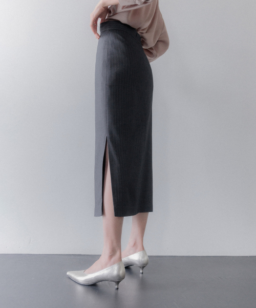 MEMUA(メムア)の「ピンストワイドスリットミディスカート(グレー)(スカート・レディース・ネイビー/グレー・SMALL/MEDIUM/LARGE)」の5枚目の写真