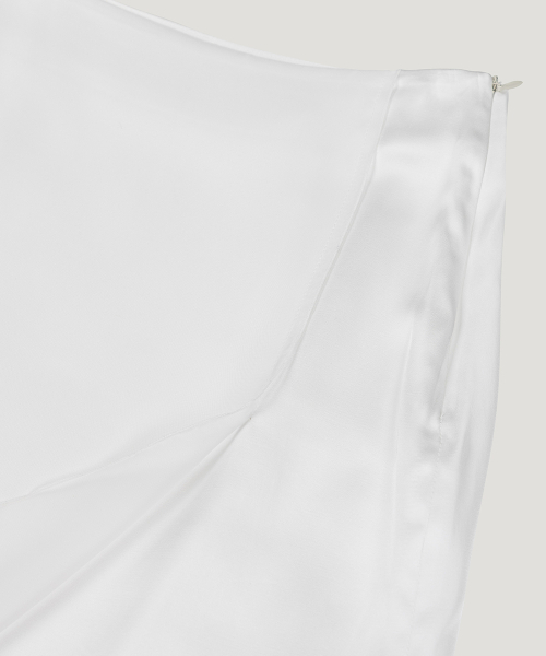 AUTH.(オース)の「アンバランスシースルーレイヤースカート(ホワイト)(スカート・レディース・その他・SMALL/MEDIUM)」の3枚目の写真