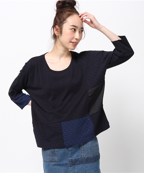 POU DOU DOU（プードゥドゥ）の「異素材パッチワークドルマントップス（Tシャツ/カットソー・レディース・オフホワイト/ネイビー/ピンクベージュ・3）」の3枚目の写真