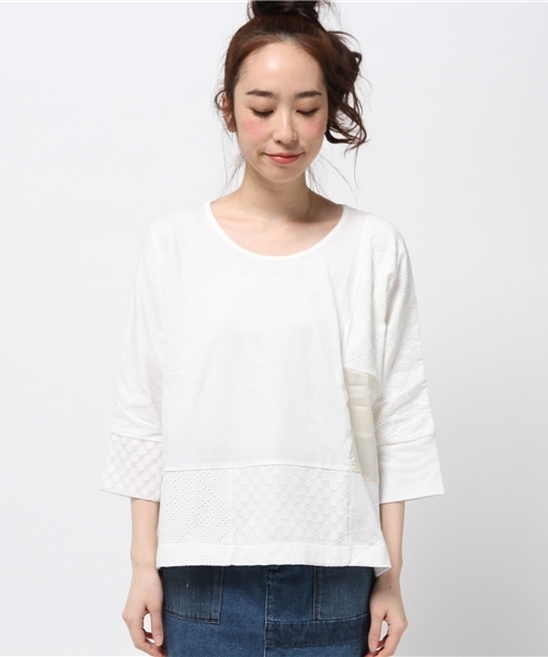 POU DOU DOU（プードゥドゥ）の「異素材パッチワークドルマントップス（Tシャツ/カットソー・レディース・オフホワイト/ネイビー/ピンクベージュ・3）」の4枚目の写真