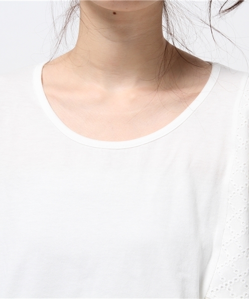 POU DOU DOU（プードゥドゥ）の「異素材パッチワークドルマントップス（Tシャツ/カットソー・レディース・オフホワイト/ネイビー/ピンクベージュ・3）」の7枚目の写真